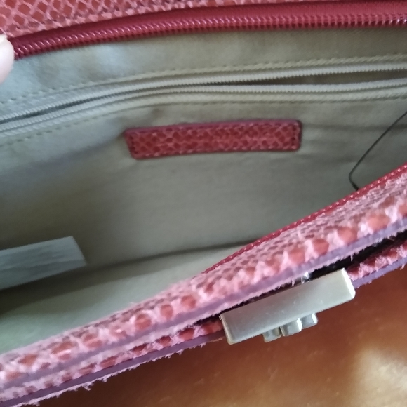 Barbie Pink faux snake clutch - Picture 5 of 6